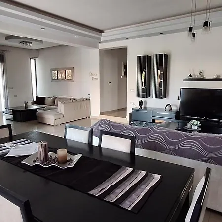 Willa Rhodian Kremastí